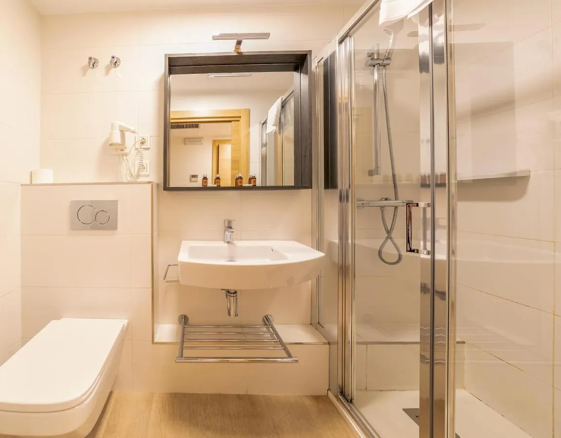 Atotxa Rooms San Sebastián 2*,  Španělsko